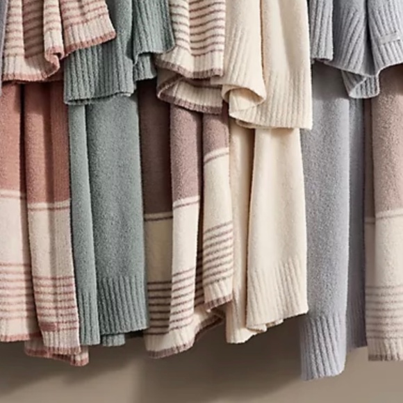 Barefoot Dreams Other - Barefoot Dreams 45"x60" CozyChic Variegated Stripe Blanket Taupe-Cream